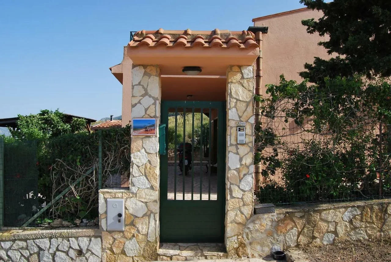 Casa Vacanze La Terrazza Sul Golfo 카스텔라마레델골포 이탈리아